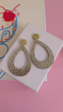 Charger l'image dans la galerie, Boucles d'oreilles pendantes goutte - champagne