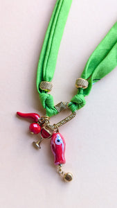 Collier grigri bandana vert