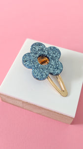 Barrette fleur pailletée - bleu polaire