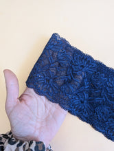 Charger l'image dans la galerie, Bandeau dentelle bleu marine

