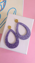 Charger l'image dans la galerie, Boucles d'oreilles pendantes goutte - violet
