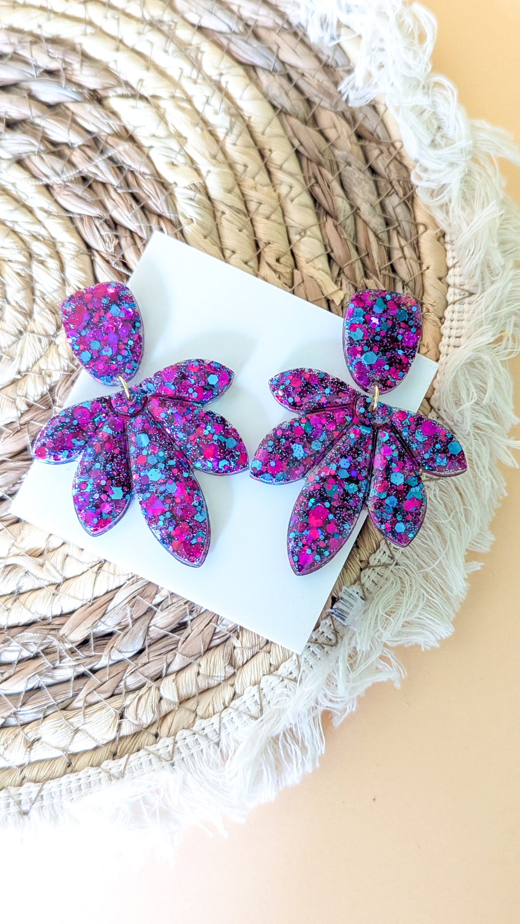 Boucles d'oreilles résine palme turquoise et fushia