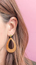 Charger l'image dans la galerie, Boucles d'oreilles pendantes goutte - orange
