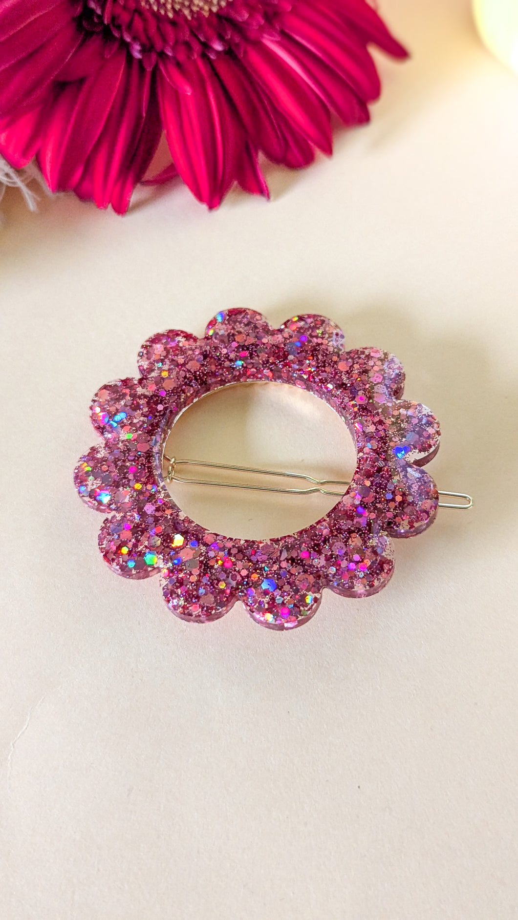 Barrette ronde fleur vieux rose
